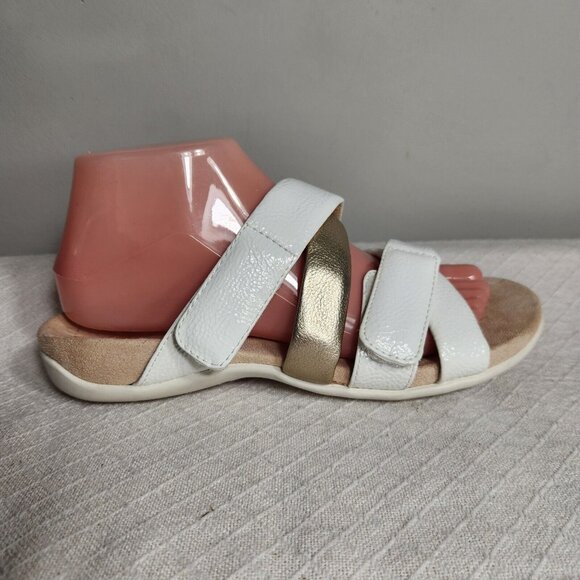 Vionic Women's Size 7 Hadlie White Gold Cross edición Straps (28) - Picture 5 of 9